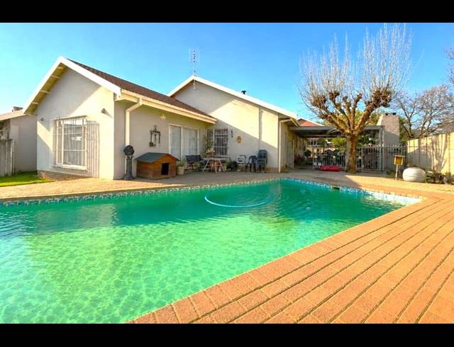 4 BEDROOM HOUSE FOR SALE IN FAUNA